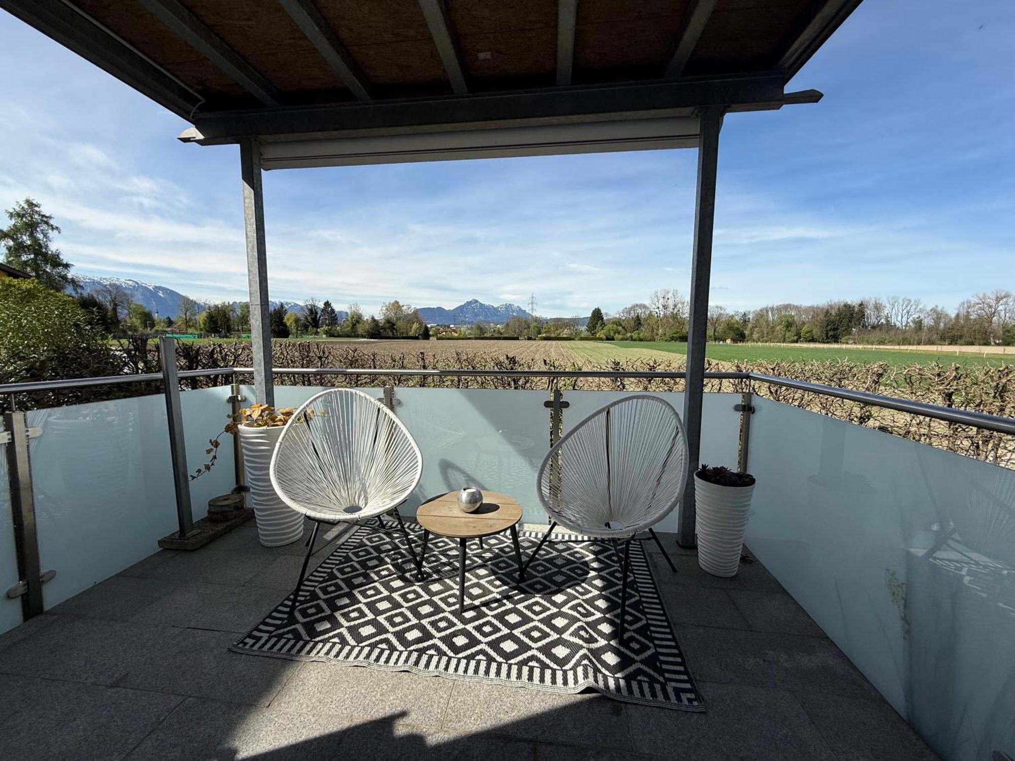 Wohnung Im Gruenen Am Stadtrand, 50 M2, Eigener Garten Mit Terrasse, Eigener Eingang, Kostenloses Parken Solnohrad Exteriér fotografie